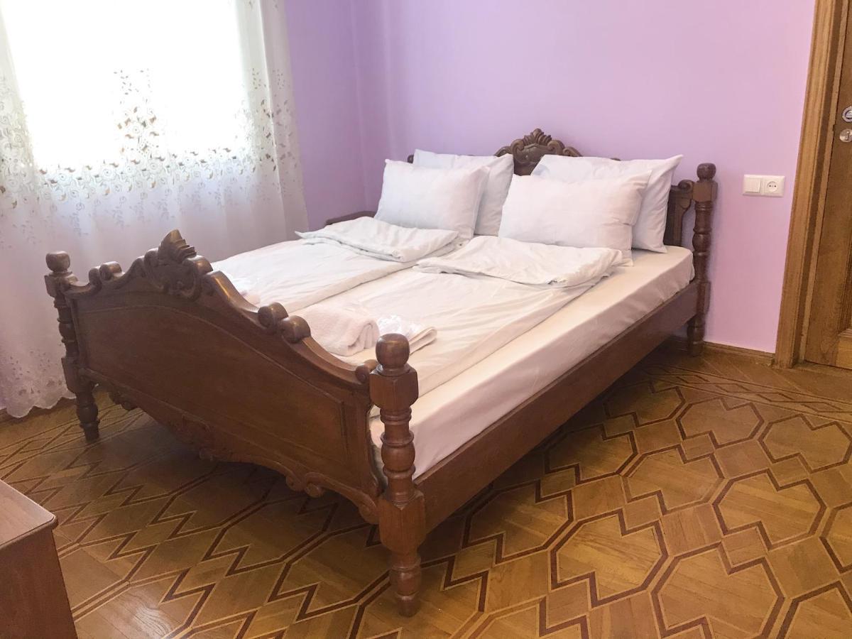 מלון קוטאיסי Wooden Museum מראה חיצוני תמונה